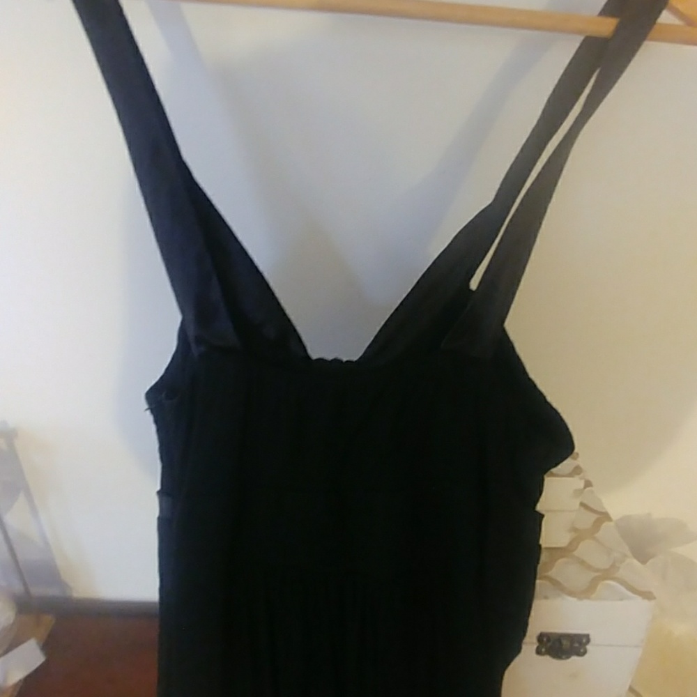 Black jersey cocktail dress with satin accent - Sm - Picture 4 of 4